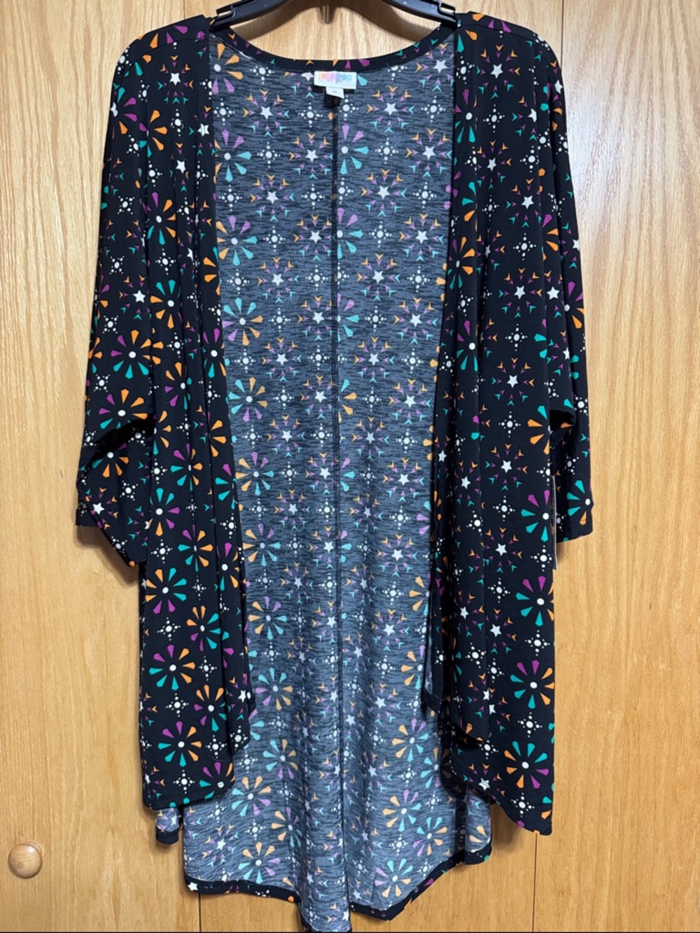LuLaRoe Lindsay Kimono